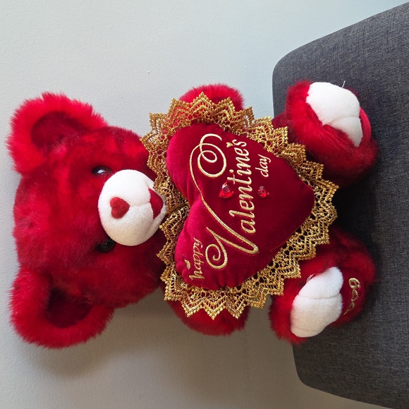 Dan Dee Other - Dan Dee 2009 Collectible Valentine's Day Red Teddy Bear with Gold Heart.